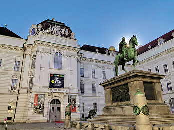 Österreichische Nationalbibliothek am Josefsplatz