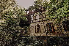 Die Villa im Wald